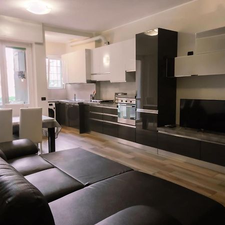 Prestigioso Appartamento In Zona Tortona - Solari Milán Exterior foto